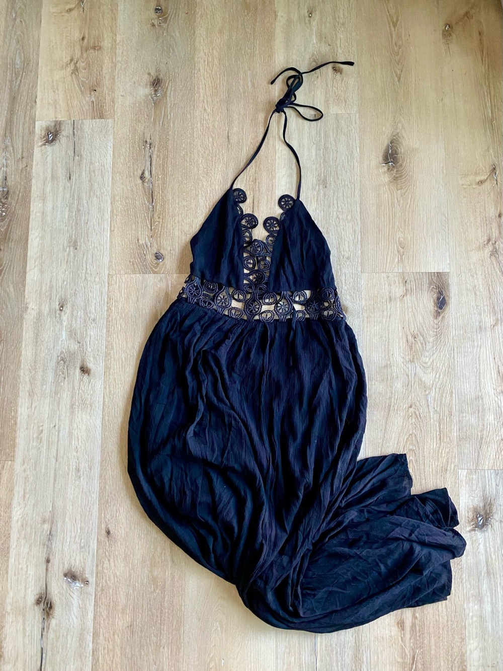 NEW Shinestar Sexy Crochet Lace Bodice Halter Black Maxi Dress with Side Slit